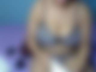 Live cam show with MissMimmi69 - Average on TottyGirls