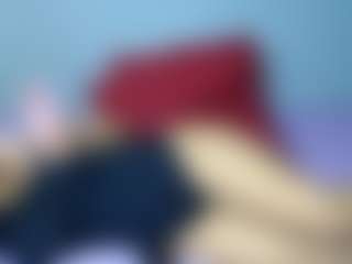 Live cam show with MissMimmi69 - Brown Hair on ObeyMaria