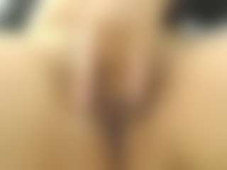 Live cam show with leahbella21 - Thong on CamwithHer