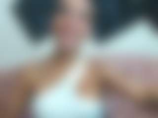 andrea-safeira's Live Sex Cam Show