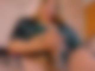 LaDiabla2000's Live Sex Cam Show