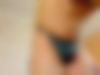 LaDiabla2000's Live Sex Cam Show