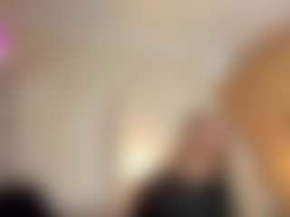 LaDiabla2000's Live Sex Cam Show