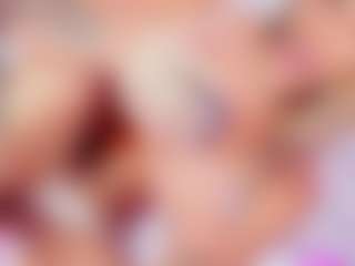 Live cam show with Barbienicolle - Flat Chested on StripNow