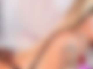Live cam show with Barbienicolle - Average on AdultVida.com