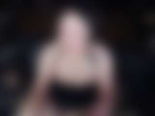 Live cam show with imperatrizasado - Living Room on SmokeAndPoke