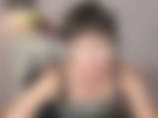 Live cam show with passionSARAH - Shorthair on StripNow