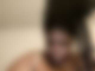 QueenSimone6969's Live Sex Cam Show
