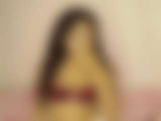 Live cam show with WinniferGonzalez - Average on Uber Horny