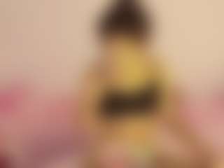 Live cam show with WinniferGonzalez - Living Room on SinfulBabes