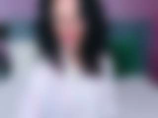 Live cam show with CarlaReys - Outside on CamwithHer