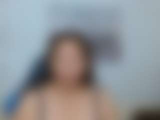 Live cam show with martina-miilf - Shower on live18s.com