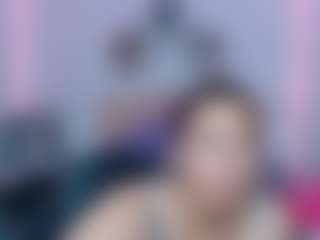 Live cam show with martina-miilf - Shower on AdultVida.com