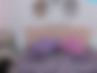Live cam show with martina-miilf - Smoking on CamwithHer