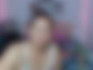 martina-miilf MILF webcam performer live streaming
