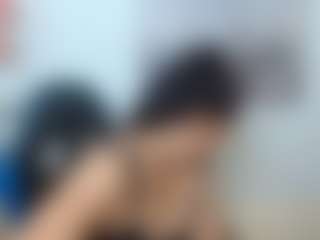 Live cam show with martina-miilf - Average on Camming Site