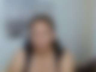 martina-miilf MILF webcam performer live streaming