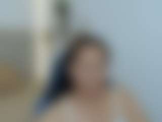 Live cam show with martina-miilf - Smoking on Camsoda