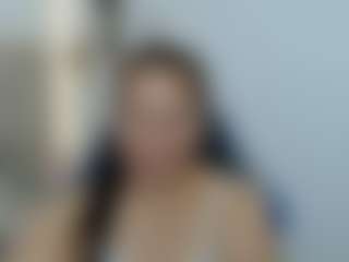Live cam show with martina-miilf - Middle Aged on chickslive.net