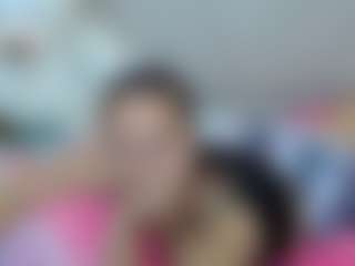 Live cam show with martina-miilf - Average on Camsoda