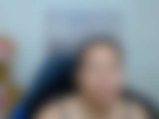 Live cam show with martina-miilf - Average on Camsoda