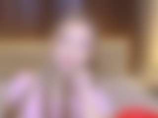 Live cam show with StacyYellig - Nipple Piercings on Gym Cam Girls