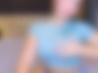 Live cam show with StacyYellig - Living Room on Gym Cam Girls