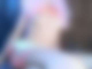 Live cam show with Sugarbutt - Shaved Pussy on Dare Cams