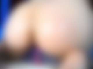 Live cam show with Sugarbutt - Big Ass on StripNow