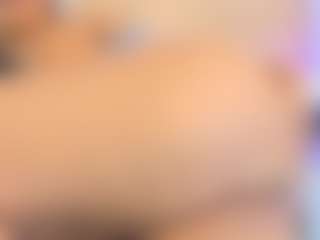 Live cam show with Your_big_ebony_goddess - Living Room on CamSextacy