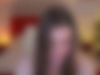 Live cam show with EmmyCharm - Facial Piercings on Hubzter Live