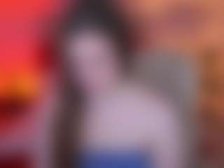 Live cam show with EmmyCharm - Green Eyes on fapnchat