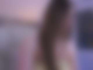 Live cam show with EmmyCharm - Petite on Camsoda