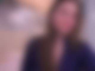 Live cam show with EmmyCharm - Bikini on crypto-cams