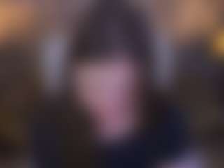 Live cam show with EmmyCharm - Amateur on madthumbs