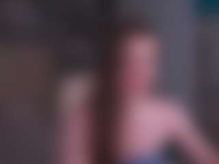 Live cam show with EmmyCharm - Latina Petite on Dolls Live