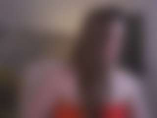 Live cam show with EmmyCharm - Bikini on Camming Site