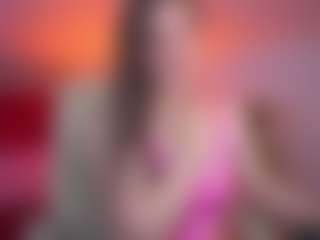Live cam show with EmmyCharm - Amateur on TeamSkeetLive