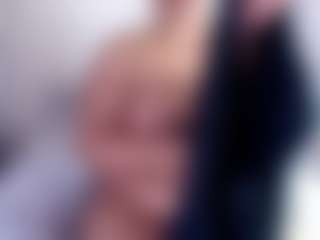 Live cam show with PlatnumBoobsxx - Middle Aged on live18s.com