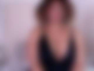 Live cam show with PlatnumBoobsxx - Mature on UwU Esports
