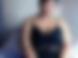Live cam show with PlatnumBoobsxx - Trimmed Granny on Camsoda