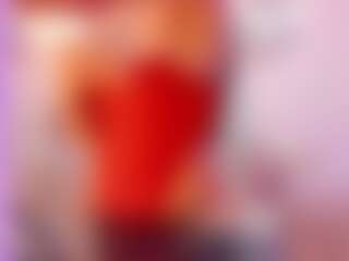 chloe-wood's Live Sex Cam Show