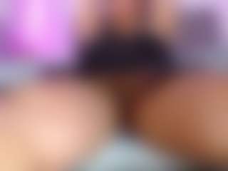 Spettacolo in cam dal vivo con Sally-Harper - Cuckold su Camsoda