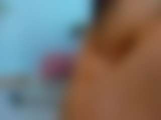 awesome-jolie's Live Sex Cam Show