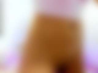 awesome-jolie's Live Sex Cam Show