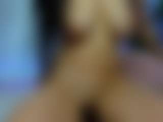 awesome-jolie's Live Sex Cam Show