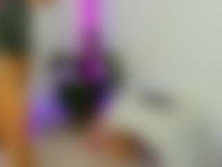 awesome-jolie's Live Sex Cam Show