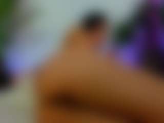 awesome-jolie's Live Sex Cam Show