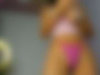 Live cam show with awesome-jolie - Bikini on StripNow