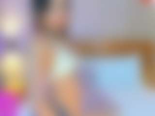Live cam show with soffia-modre - Petite on Camsoda